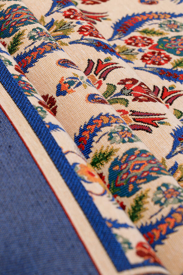 Saks Mosaic Tulip Pattern Tapestry Prayer Rug - 2