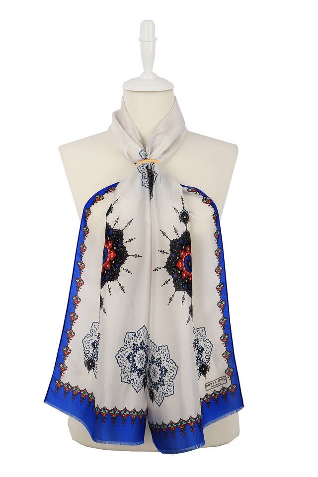 Saks Su Green Core Voile Silk Foulard 