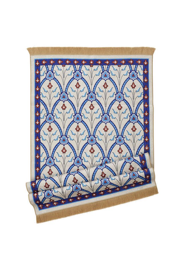 Saks Velvet Carpet Prayer Rug - 4