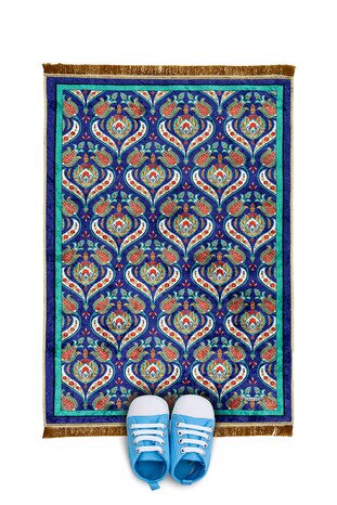 Saks Velvet Children's Prayer Rug 