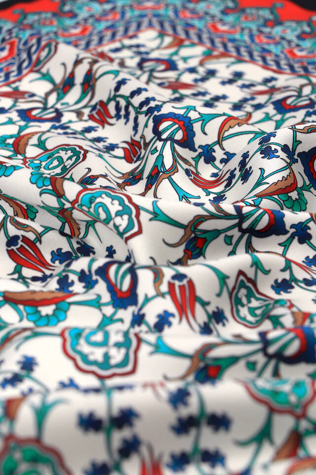 Siyah Çini Lale Desen İpeksi Mendil - 3