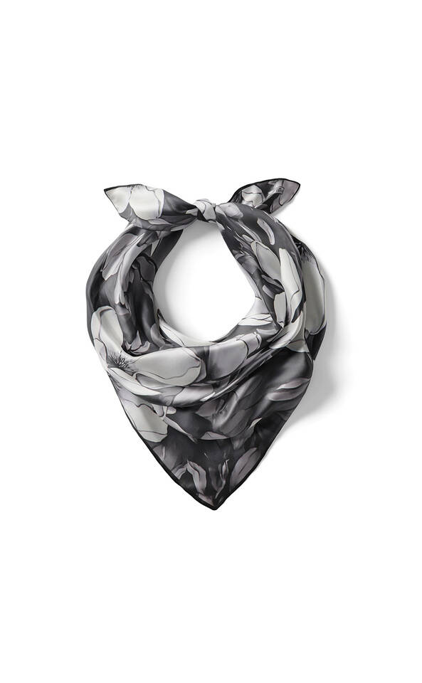 Siyah Nergis Desen İpek Mendil - 2