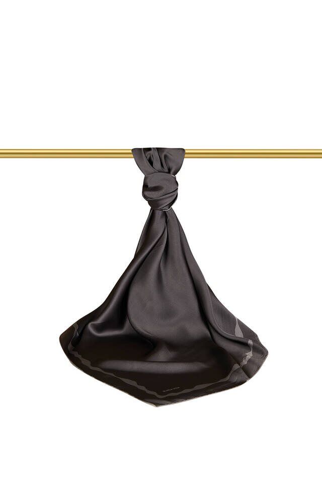 Smoked Edge Juicy Wave Silk Square Scarf - 2