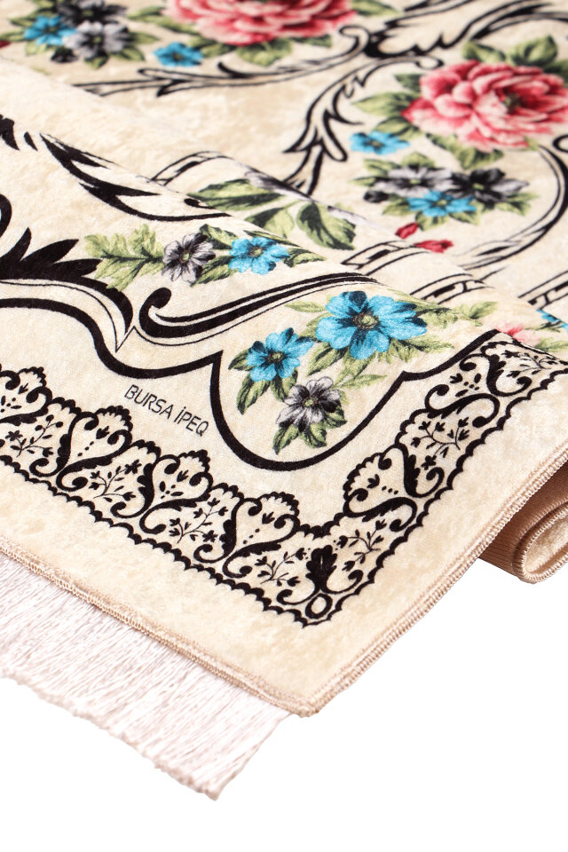 Cream Sponge Velvet Prayer Rug - 2