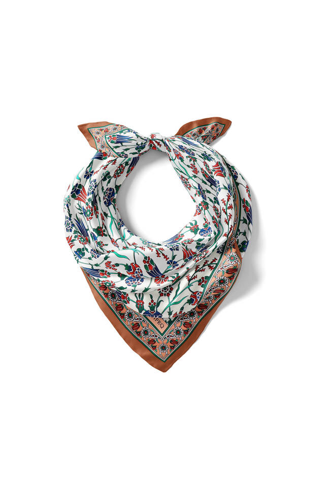 Taba Lale Desen İpeksi Mendil - 2