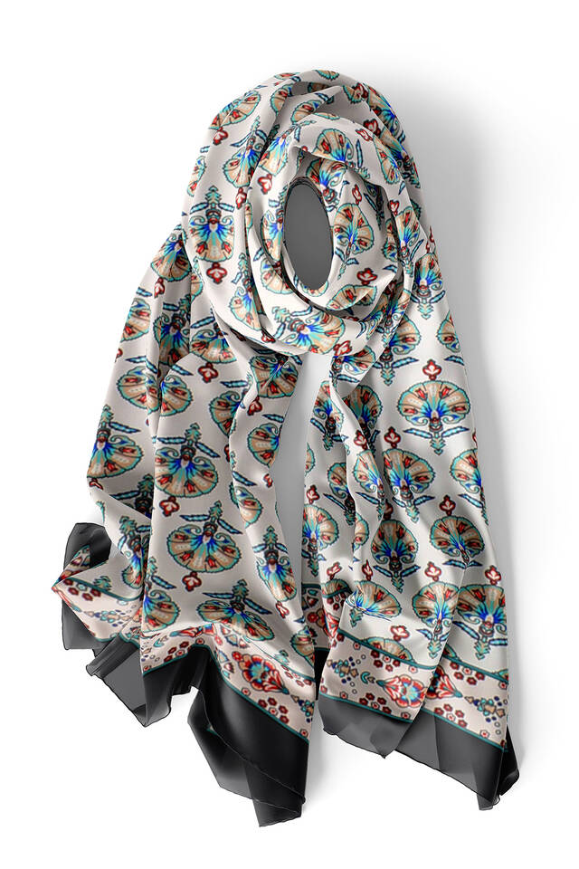 White Carnation Pattern Silk Foulard - 3