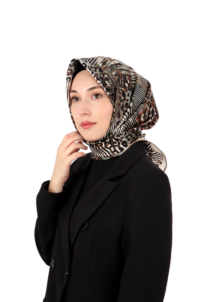 Green Zebra Leopard Pattern Twill Silk Scarf 