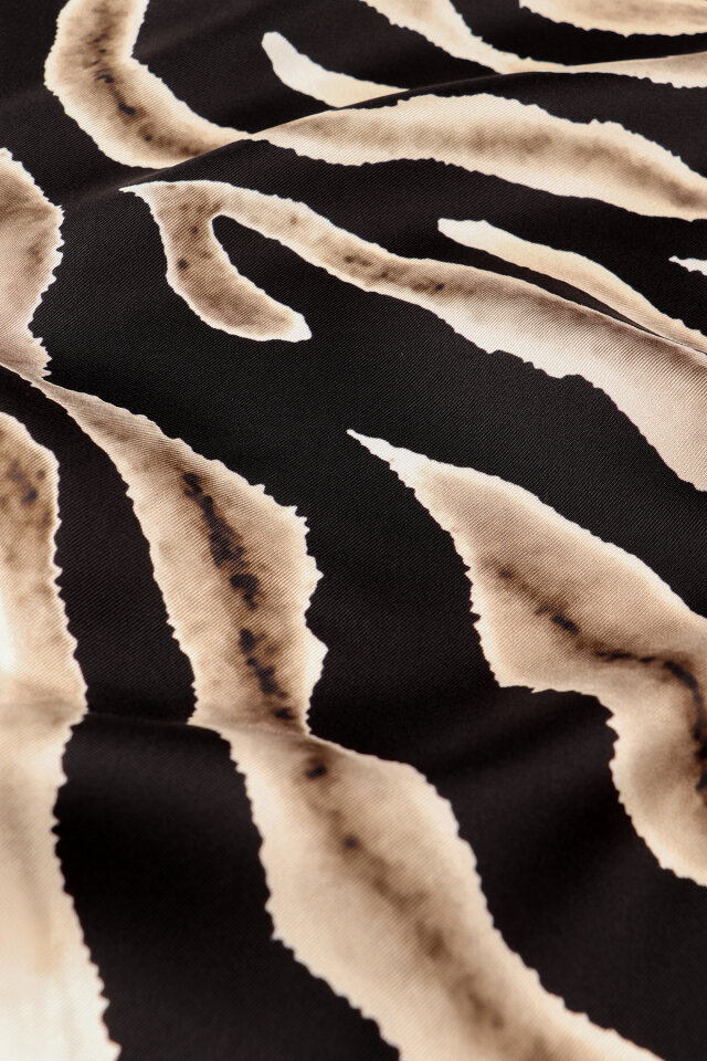 Mink Zebra Pattern Twill Silk Scarf - 4